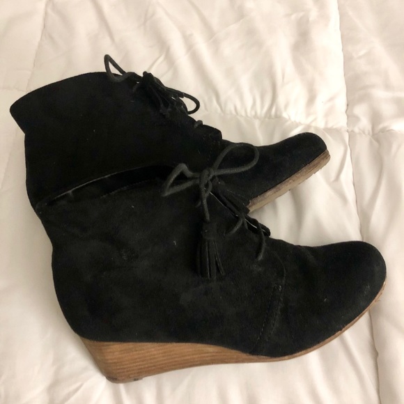 Dr.scholl’s black wedge lace up booties